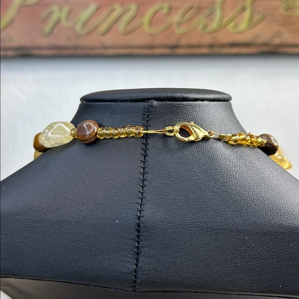 Gorgeous Artisan necklace featuring stone and lamp work glass - Picture 4 of 8
